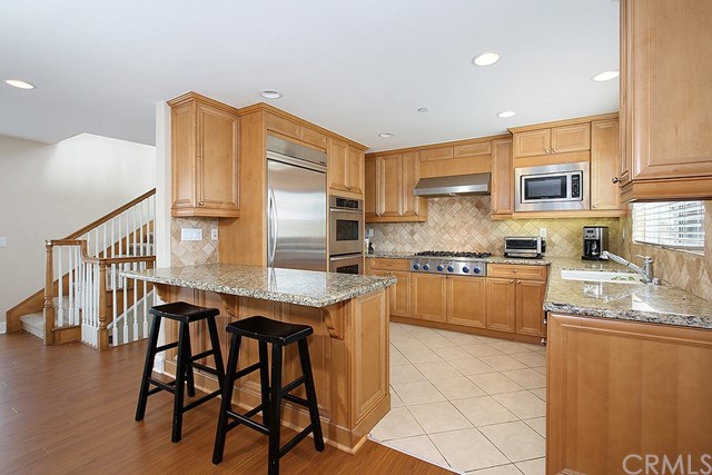 310 Iris Ave #1/2