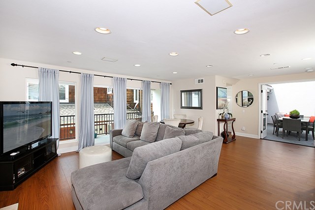 310 Iris Ave #1/2