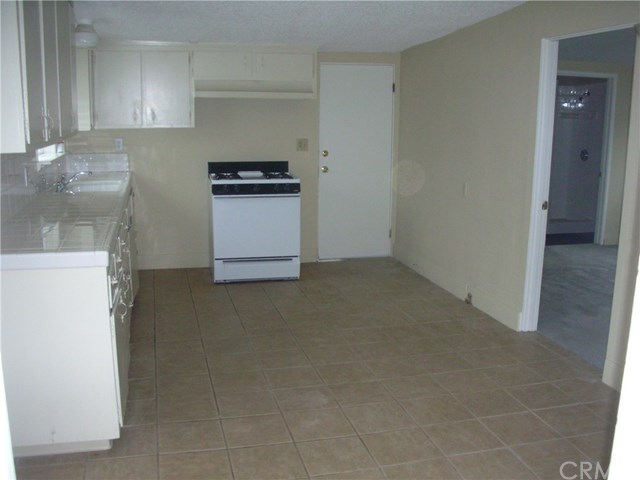 2777 Sandpiper Dr