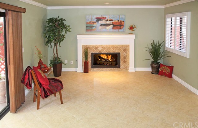350 Avocado St #APT G1, Costa Mesa CA 92627