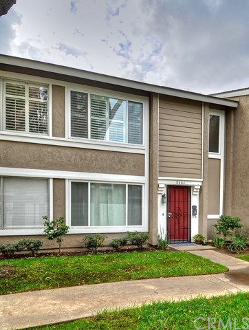 8464 El Arroyo Dr