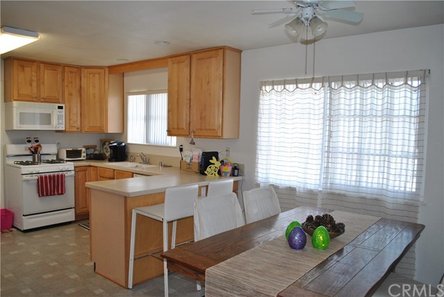 16232 Birdie Ln
