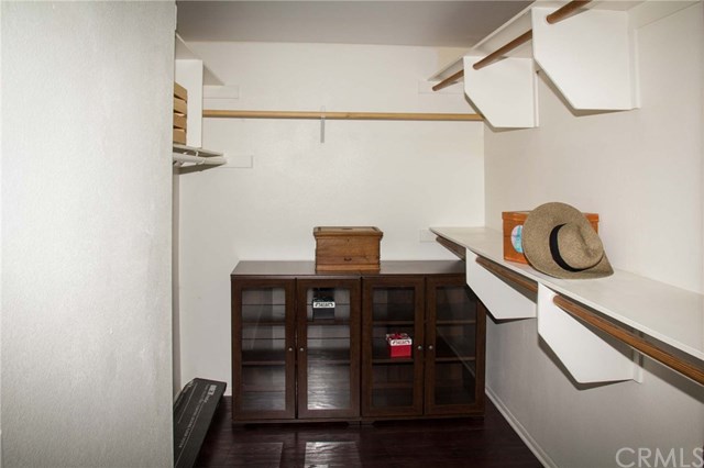 5 Abbeywood Ln