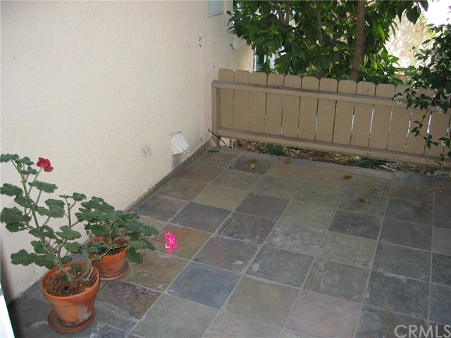 37 Beacon Way