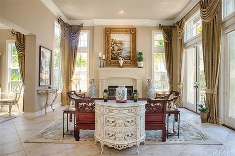 10 Overlook Dr