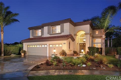 11 Oak Tree Dr