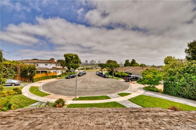 For Sale: 411 Rigel Cir Newport Beach, CA 92660
