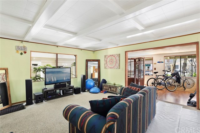 1106 Berkshire Ln