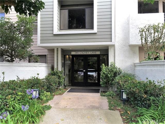 641 W 17th St