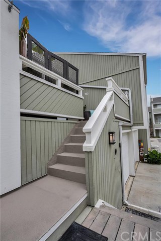For Sale: 10 Escapade Ct Newport Beach, CA 92663