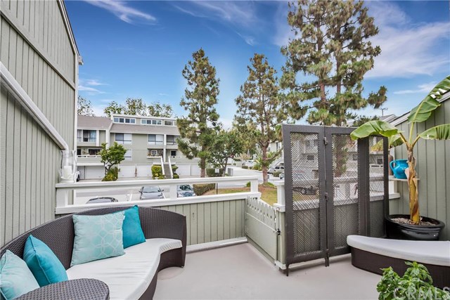 For Sale: 10 Escapade Ct Newport Beach, CA 92663