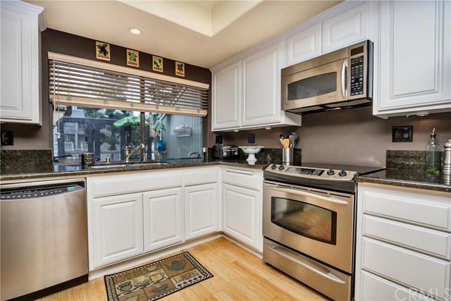 For Sale: 10 Escapade Ct Newport Beach, CA 92663