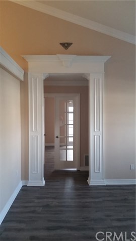 25 Baroness Ln