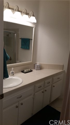 25 Baroness Ln