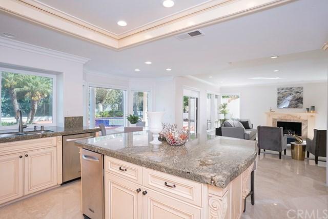 8 Woodhaven Dr