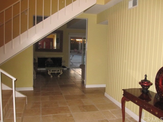 25481 Gloriosa Dr