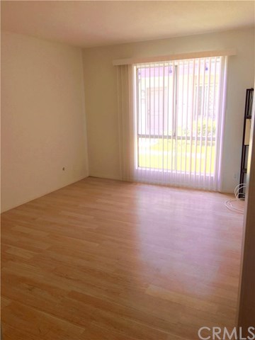 For Sale: 2853 S Fairview St #G Santa Ana, CA 92704