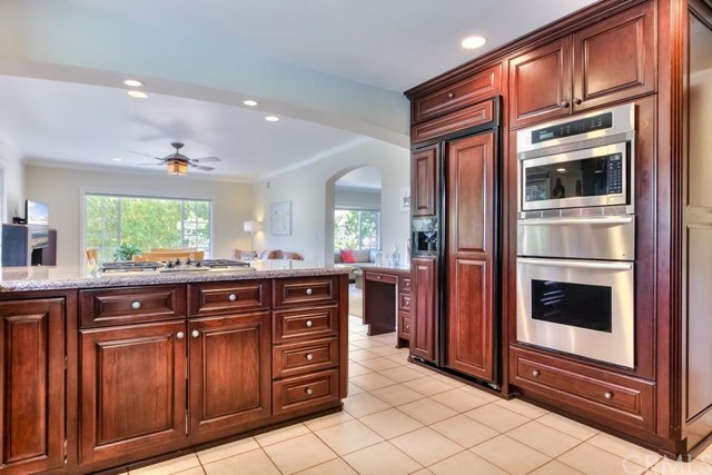 For Sale: 10562 Greenbrier Rd Santa Ana, CA 92705