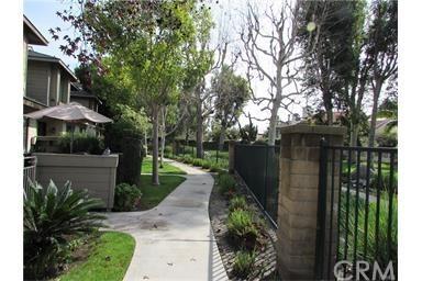 1898 W Surf Dr