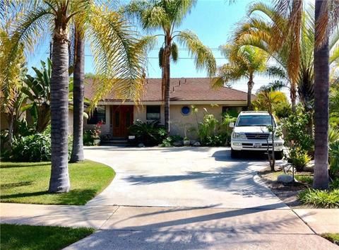 8356 Stanton Ave