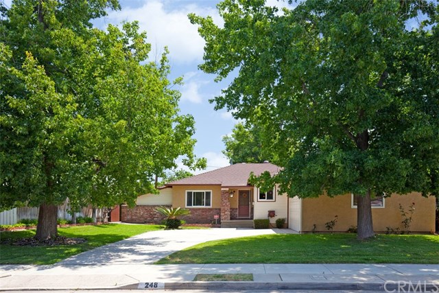 1503 E Elm St