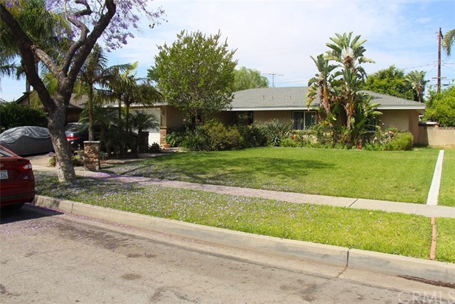 1503 E Elm St