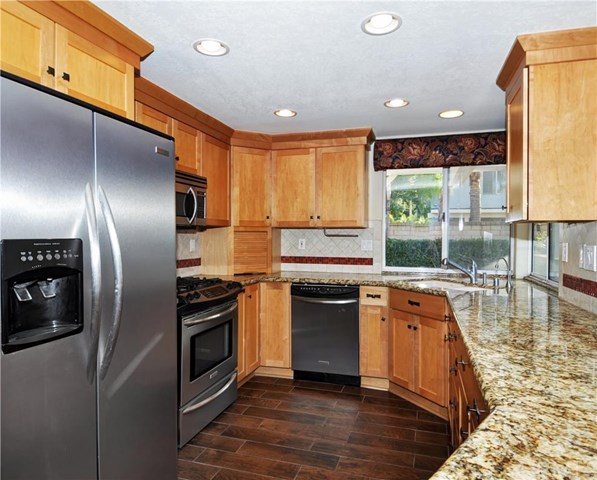 For Sale: 871 S Wildflower Ln Anaheim, CA 92808