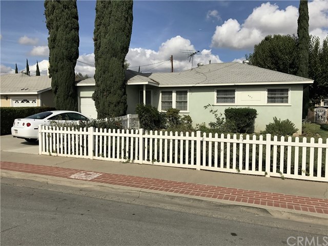 907 Willow Dr