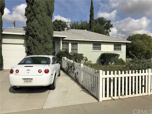 907 Willow Dr