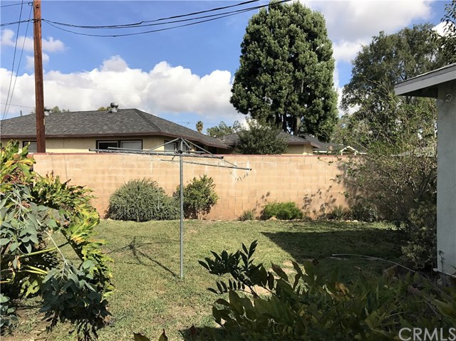 907 Willow Dr