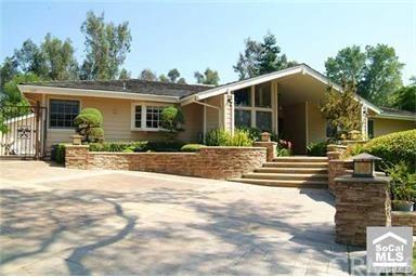 528 Santa Barbara Ave