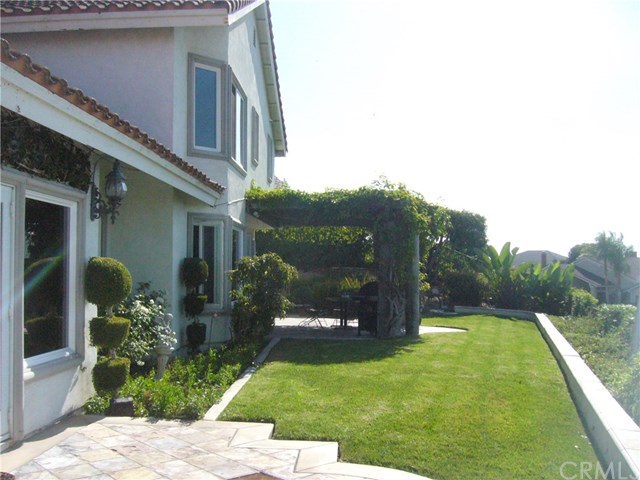 2334 N Rockridge Cir