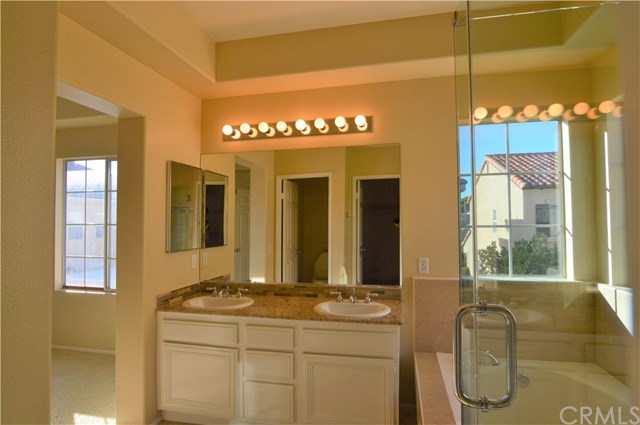 209 Saint Tropez Ct
