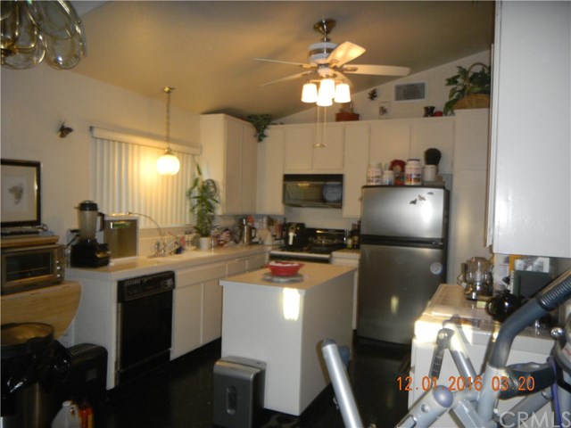 1360 Elm St