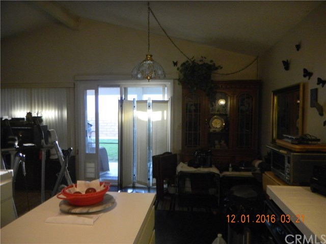 1360 Elm St