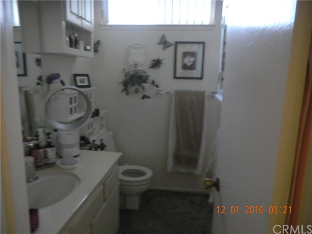 1360 Elm St