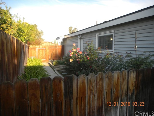 1360 Elm St