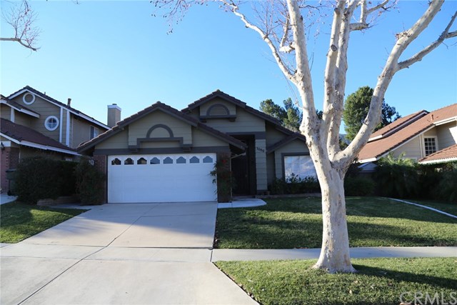 1140 Sapphire Ln