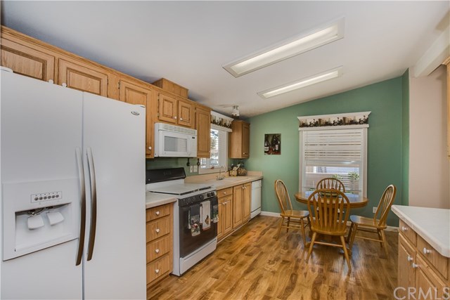 1481 Shadowglen Way