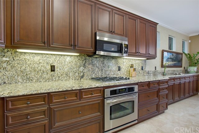 24007 Snowberry Ct