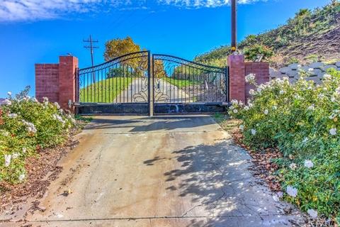 8204 Sunset Rose Dr