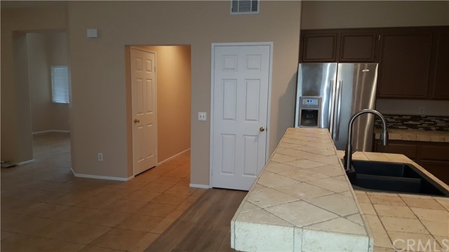 8879 Crest View Dr