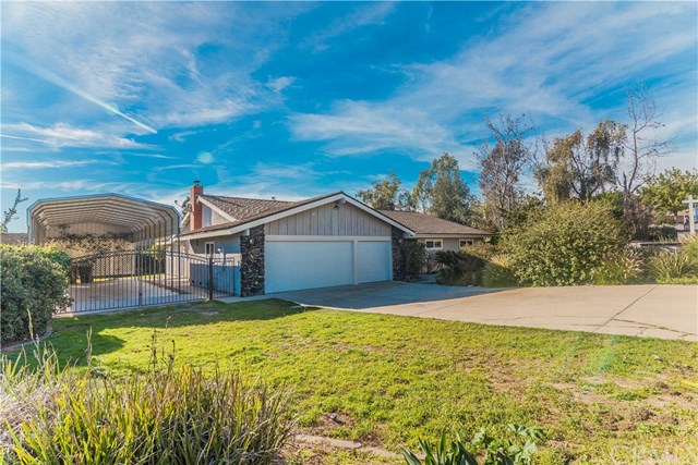 4420 Avocado Grove Ln