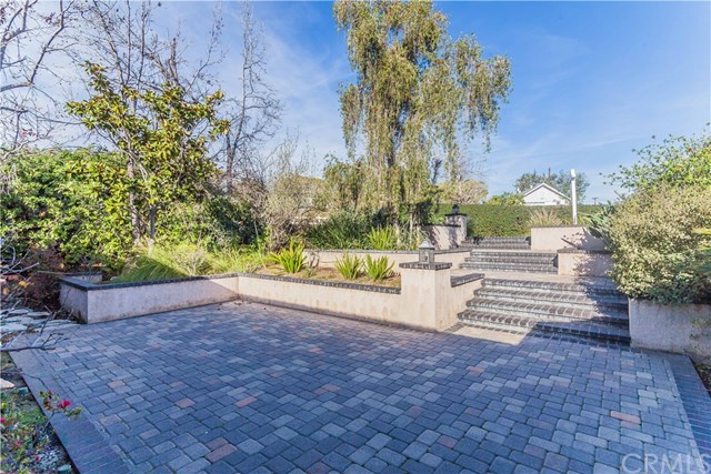 4420 Avocado Grove Ln