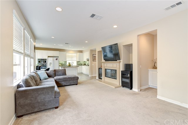 4886 Roosevelt Ct