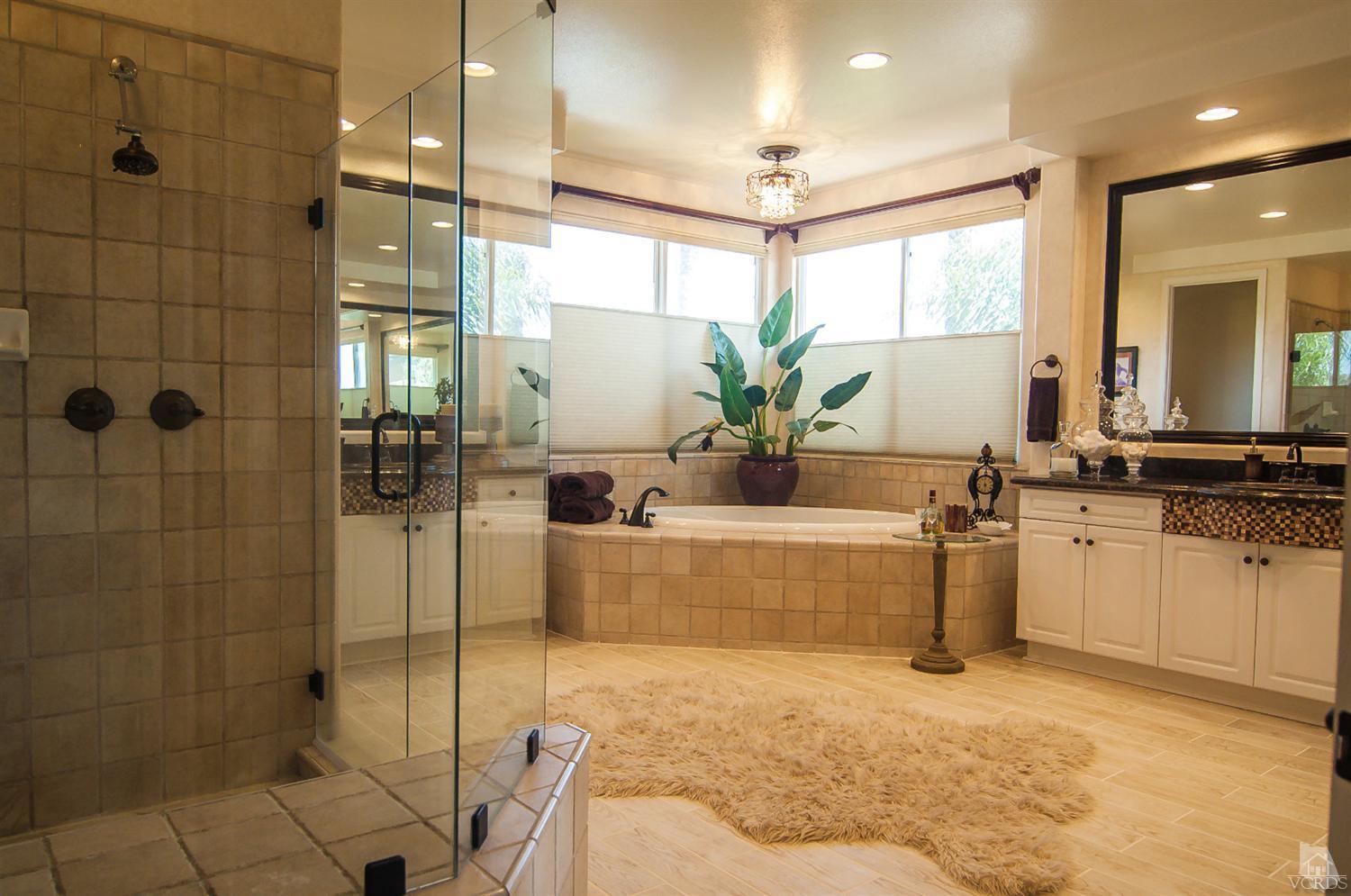 For Sale: 724 Jewel Ct Camarillo, CA 93010