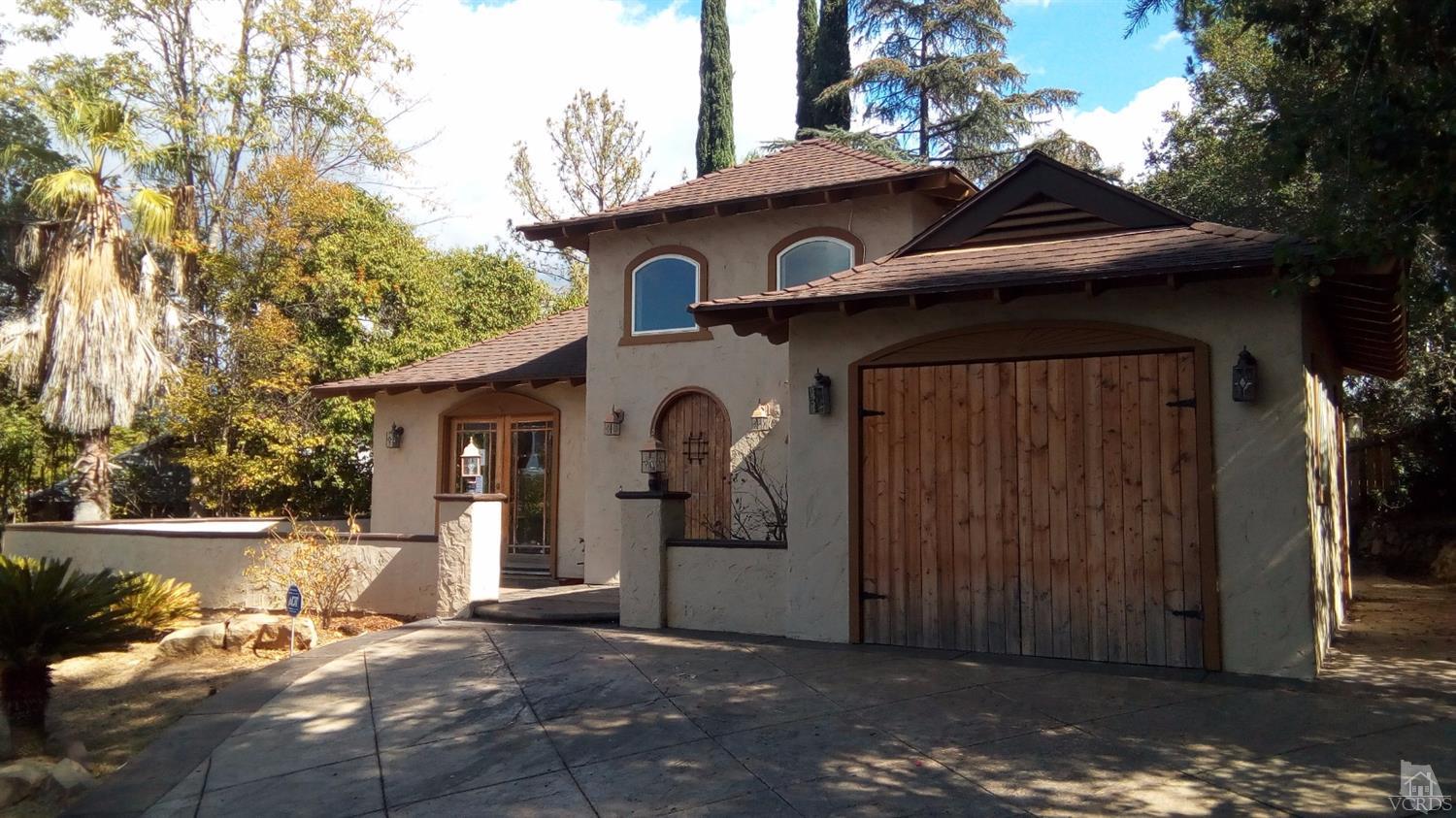 38 Taormina Ln