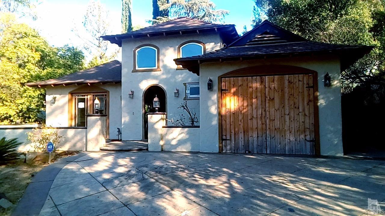 38 Taormina Ln