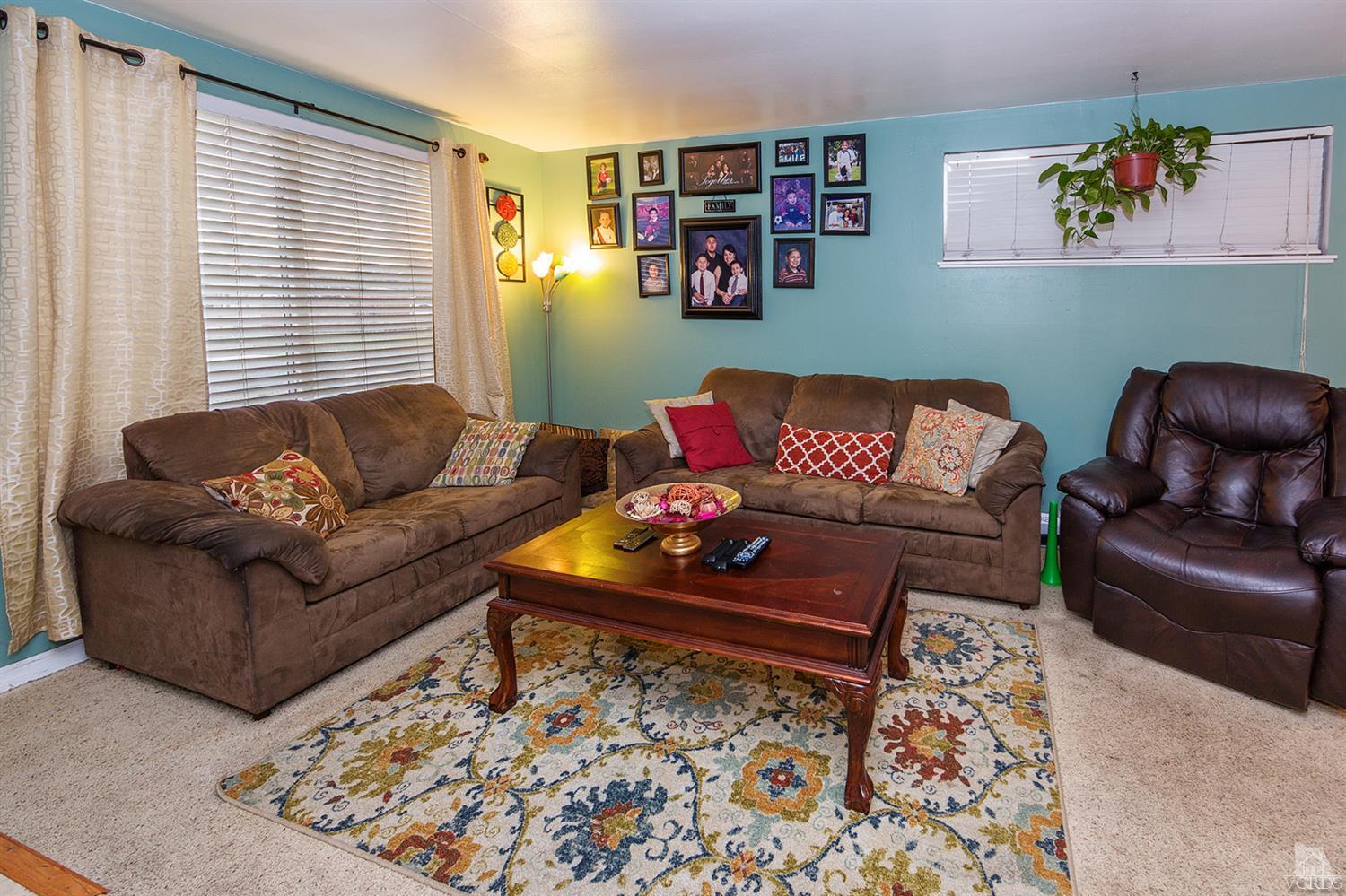 941 Evergreen Ln