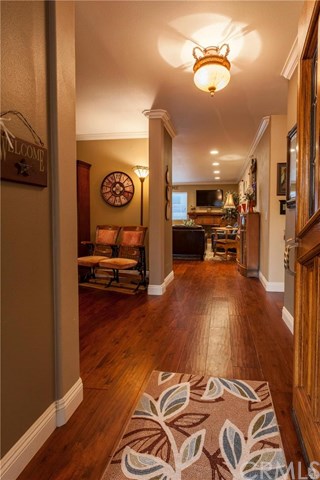 For Sale: 390 Quiet Ct Simi Valley, CA 93065